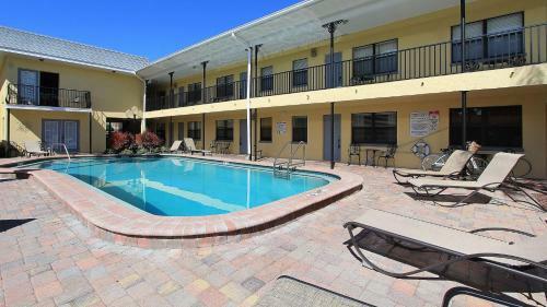 Royal Orleans By Teeming Vacation Rentals