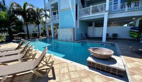 Treasure Trove By Teeming Vacation Rentals
