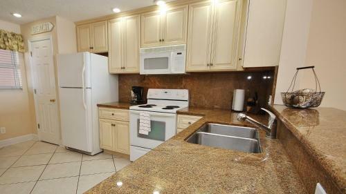 Sea Breeze By Teeming Vacation Rentals