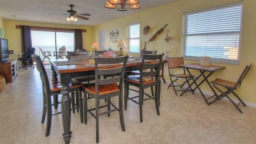 Sea Breeze By Teeming Vacation Rentals