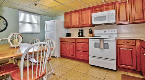 Sea Breeze By Teeming Vacation Rentals