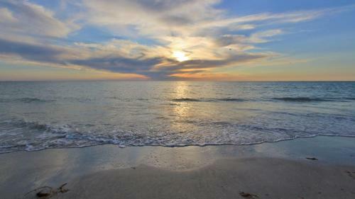 Sea Breeze By Teeming Vacation Rentals