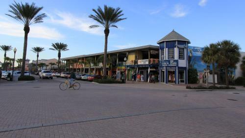 Sea Breeze By Teeming Vacation Rentals