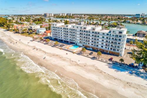 Sunset Chateau 207 Beachfront With Many Updates On Sunset Beach