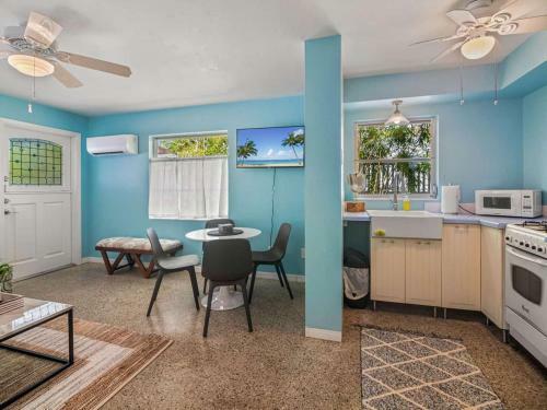 Apartamento Private Madeira Beach Home - Steps Away From John's Pass & Water!