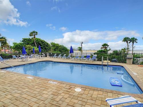Caprice 306 Stunning Beach Front Condo In A Prime Location!