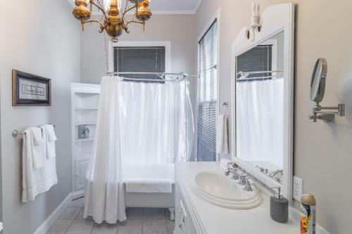 Mighty Mildred- Historic-walkable-mins To Riverwalk