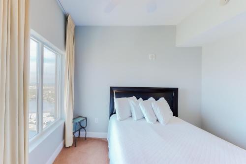 Tidewater Beach Resort 2800