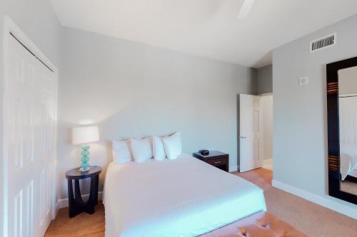 Tidewater Beach Resort 2800