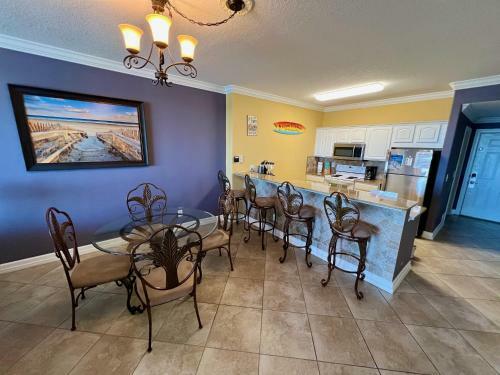 Ocean Reef Resort - Direct Beach Front, Free Beach Chairs - Seasonal