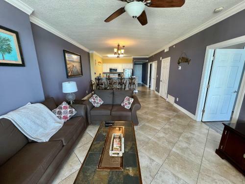 Ocean Reef Resort - Direct Beach Front, Free Beach Chairs - Seasonal