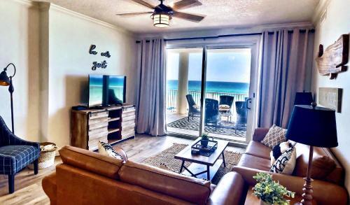 Apartamento Barefoot Bliss - Beachfront Condo - Sleeps 14