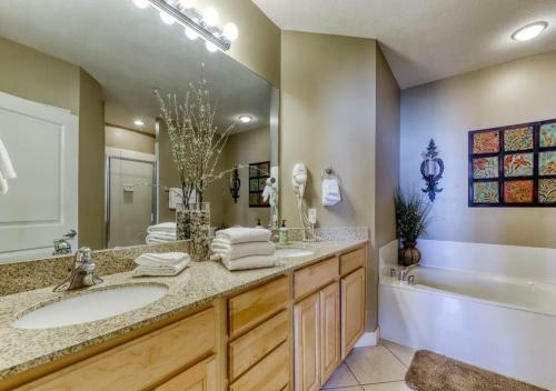 Apartamento Grandview East Condominiums