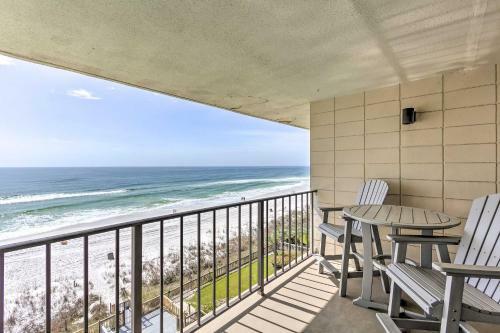 Apartamento Tropical Pcb Getaway - Proximity To Top Beaches!