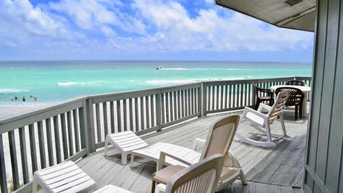Panorama - Upper - Beautiful Beachfront Home! Rent One Level Or Two!!