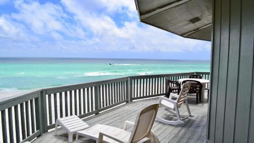 Panorama - Upper - Beautiful Beachfront Home! Rent One Level Or Two!!