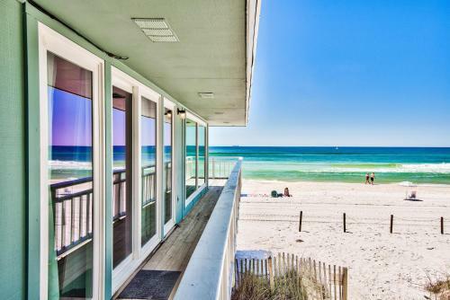 Island Time- Wonderful Private Beachfront Home - Beautiful!!!