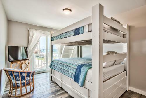 Island Time- Wonderful Private Beachfront Home - Beautiful!!!