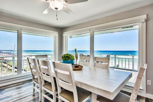 Island Time- Wonderful Private Beachfront Home - Beautiful!!!