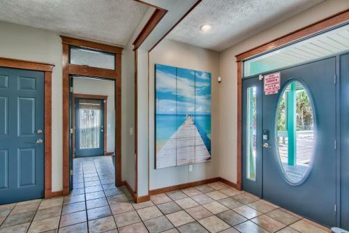 Beachcomber - Beachfront With Pool And Hot Tub - On The Beach!