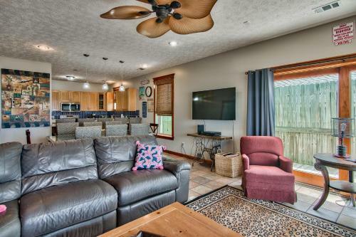 Beachcomber - Beachfront With Pool And Hot Tub - On The Beach!