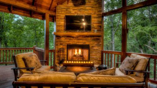 Logan's Peak By Escape To Blue Ridge