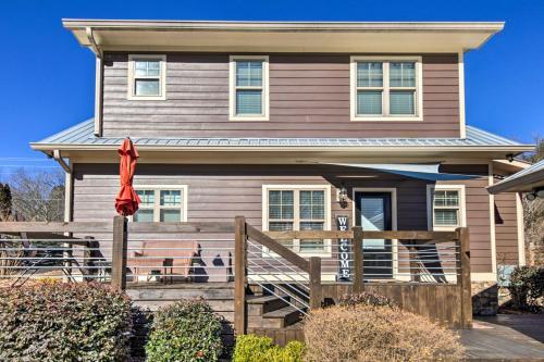 Beautiful Family Home Right Outside Downtown!