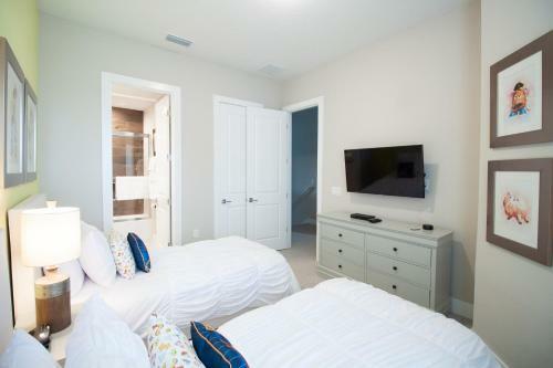 New 4 Br 4 Ba Villa Ground Zero To Theme Parks