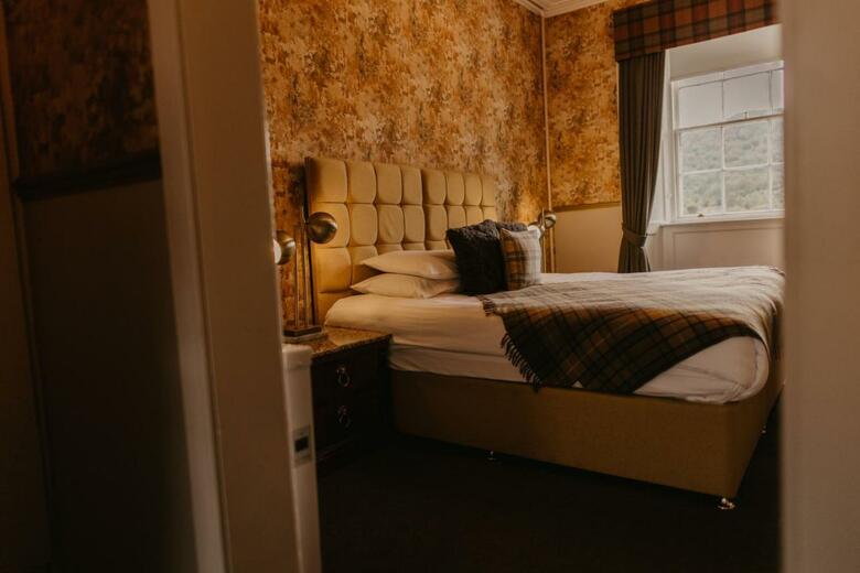 Atholl Arms Hotel