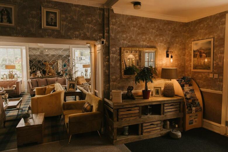 Atholl Arms Hotel