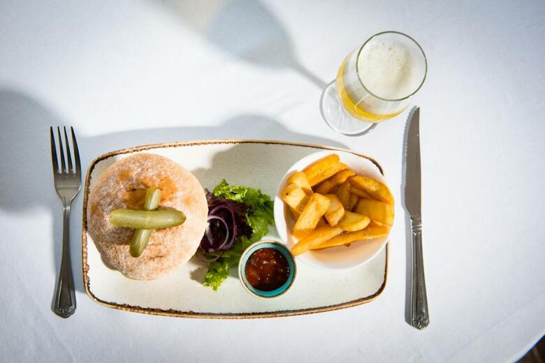 Atholl Arms Hotel
