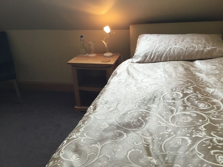 Hostal Lakeview Guest House