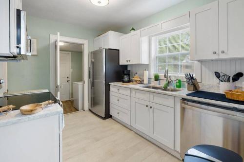 Gathering Gable-5 Bdrm Sleeps 10 - 10 Min To Downtwn