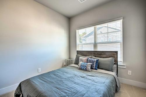 Atlanta Townhome With Deck About 6 Mi To Downtown!
