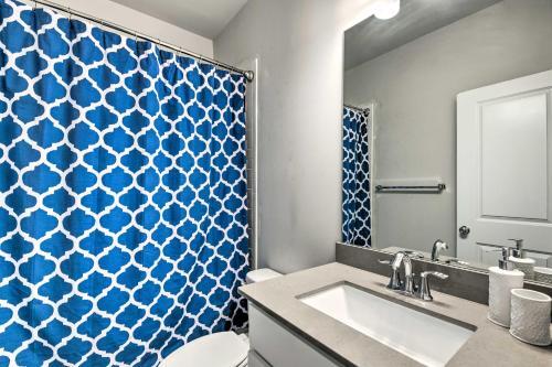 Atlanta Townhome With Deck About 6 Mi To Downtown!
