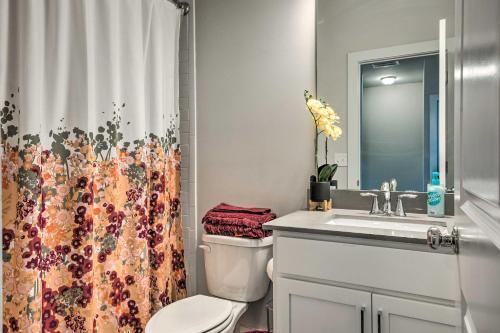 Atlanta Townhome With Deck About 6 Mi To Downtown!