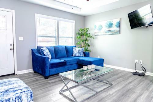Newly Renovated Hidden Gem