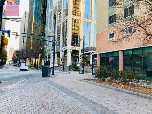 Exquisitely Boho Chic Styled 2bd L Downtown Atl