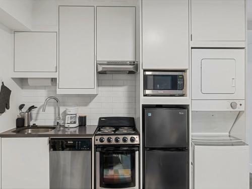 Apartamento Clever Studio With Queen Bed, City Walkable!
