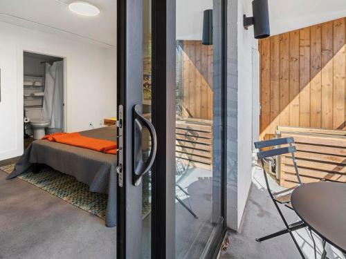 Apartamento Clever Studio With Queen Bed, City Walkable!
