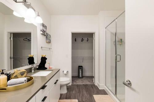 Apartamento Luxury 2br 2ba Apt With Gym Pool & Free Parking