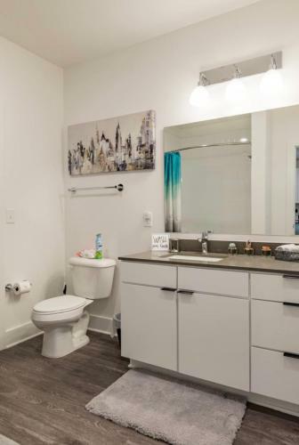 Apartamento Luxury 2br 2ba Apt With Gym Pool & Free Parking
