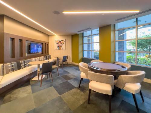 Apartamento Breathtaking Pivotal Buckhead Acropolis King Bed Palace