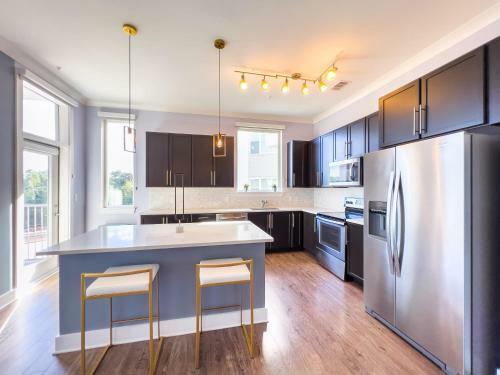 Apartamento Breathtaking Pivotal Buckhead Acropolis King Bed Palace