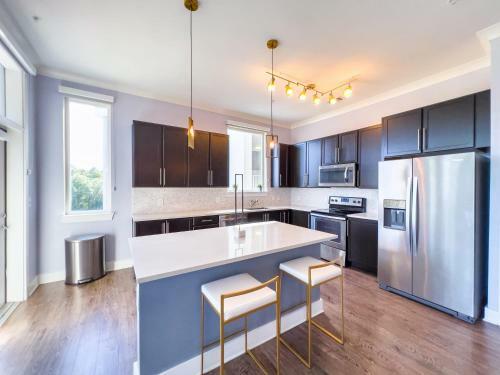 Apartamento Breathtaking Pivotal Buckhead Acropolis King Bed Palace