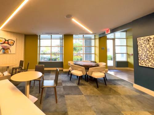 Apartamento Breathtaking Pivotal Buckhead Acropolis King Bed Palace