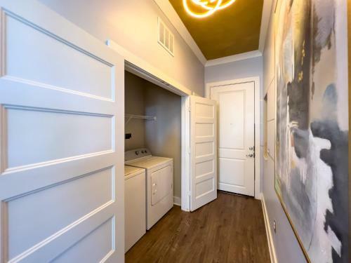 Apartamento Breathtaking Pivotal Buckhead Acropolis King Bed Palace