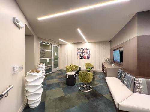 Apartamento Breathtaking Pivotal Buckhead Acropolis King Bed Palace