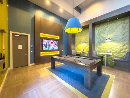 Apartamento Breathtaking Pivotal Buckhead Acropolis King Bed Palace