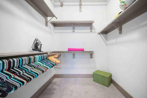Apartamento ? Chic 1 Bdrm In Buckhead, 3 Min Walk To Park ?